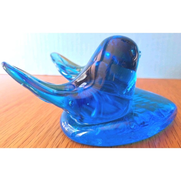 Vtg Signed Leo Ward Bluebirds of Happiness on Heart Glass Figurine Paperweight - Picture 6 of 9
